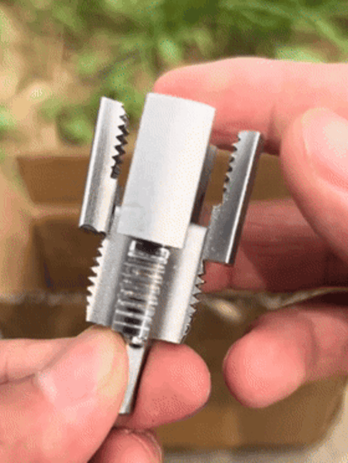Pipe Threading Tool